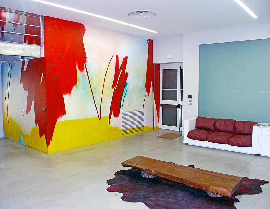 005-mural-painting-front-140x280-acrylic-on-wallContinuo-Fashion-Show-room-Bologna-Italy-2005a.jpg